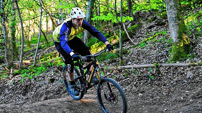 Freie Fahrt: Zwischen Minseln und Nordschwaben könnte ein Mountainbike-Trail eingerichtet werden. Symbolfoto: Thomas Kunz