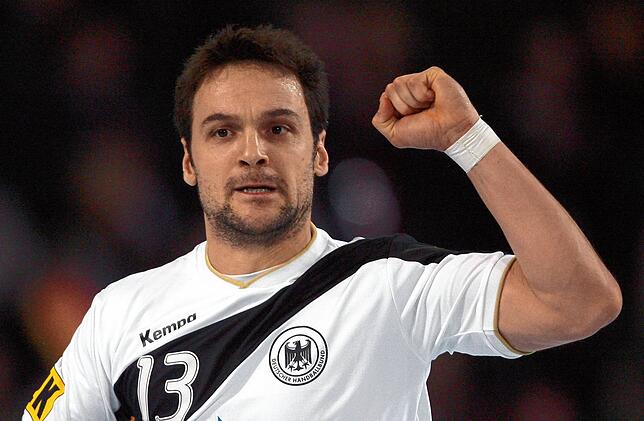 Markus Baur im Nationaltrikot beim Vorrundenspiel Deutschland gegen Polen bei der Handball-WM 2007 in Halle. Mit der DHB-Auswahl wurde ...
