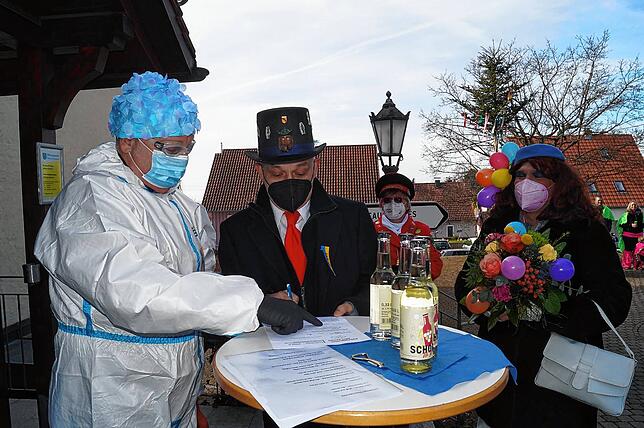 Bild 6: Bilder vom Rathaussturm in Stetten