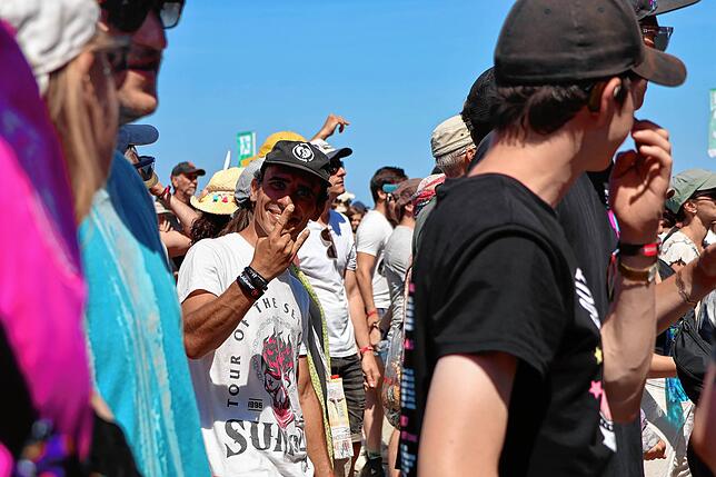 Bild 12: Moshpit und Feierlaune vor den Bühnen: Das sind die besten Southside-Bilder aus den ersten Reihen