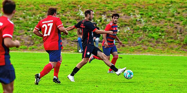 Bild 31: Spvgg. Andelsbach holt sich ein 1:1 im Derby gegen den SC Niederhof/Binzgen &ndash; und wir haben Bilder!