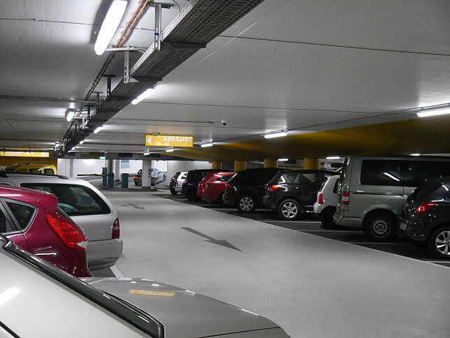 Weit weg und teuer ist das Parkhaus Stadtbahnhof.