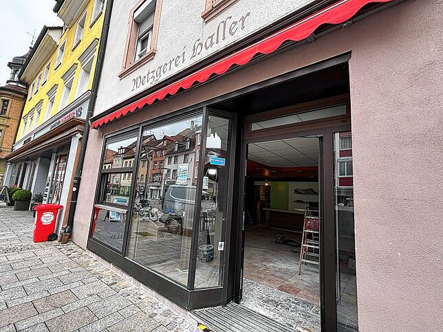 Wird in Villingen schmerzlich vermisst: die Metzgerei Haller, die vor wenigen Monaten die Ladentüren in der Oberen Straße für immer ...