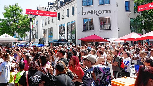 Das Stadtfest lockt jährlich zahlreiche Besucher nach Singen, wie das Bild vom Juni 2023 zeigt. Damit es für alle ein sicheres Fest ...
