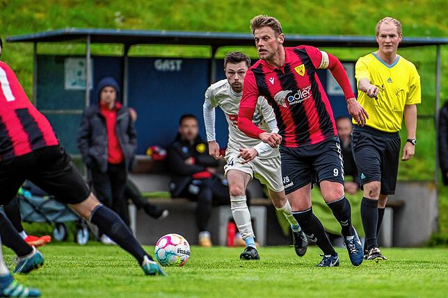 Bild 25: FSV Rheinfelden gewinnt beim FC Erzingen mit 6:1 &ndash; und wir haben Bilder!