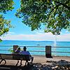Das Foto stammt aus dem vergangenen August und zeigt zwei Personen an der Häfler Seepromenade. Damals hatten die Bewohner der ...