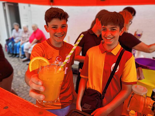 Bild 4: Alle Bilder von der Aktion „Herz für Kinder“ in Radolfzell