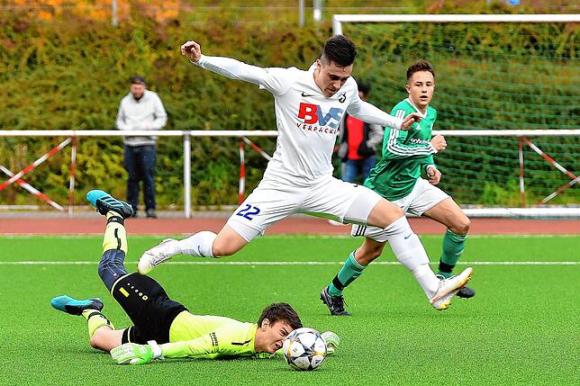 Bild 29: FC Erzingen gewinnt das Spitzenspiel mit 5:3 beim FC Zell &ndash; und wir haben Bilder!