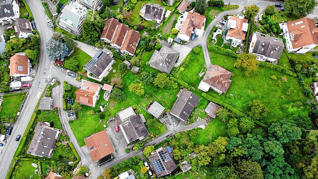 Zwei Stichstraßen (Holzwinkel und Alte Owinger) verändern ihr Gesicht. Drei der alten Häuschen weichen, neu geplant sind sieben ...