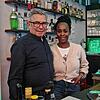 Uwe Brechenmacher und seine Partnerin Regla Milagros Portuondo betreiben seit Anfang Dezember die Bar &bdquo;Rincon de Cuba&ldquo;.