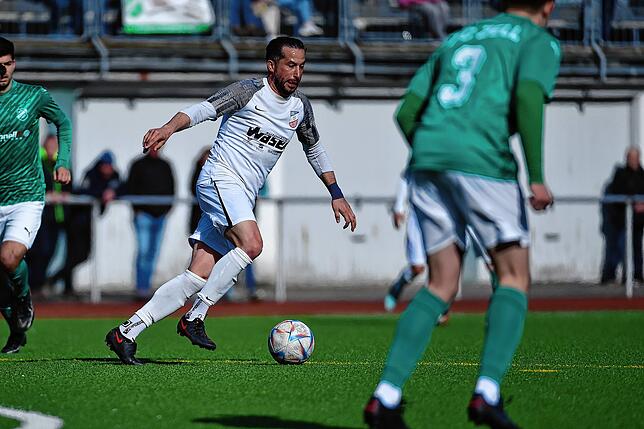 Bild 25: VfB Waldshut unterliegt mit 1:4 beim FC Zell – und wir haben Bilder!