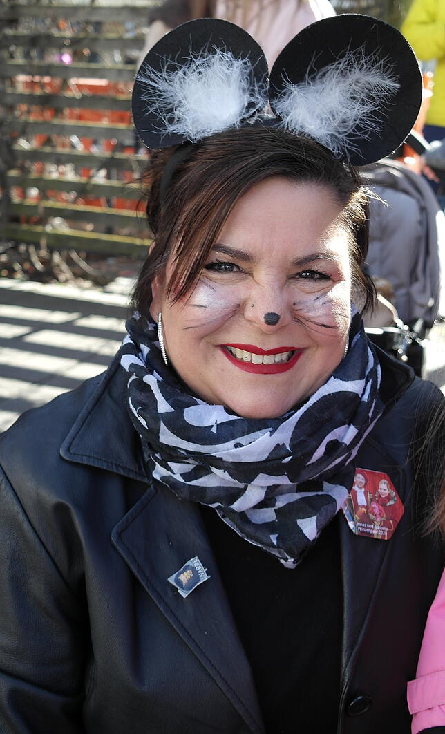 Bild 2: Gesichter der Fasnet: So kreativ zeigen sich die Besucher am Häfler Samstag