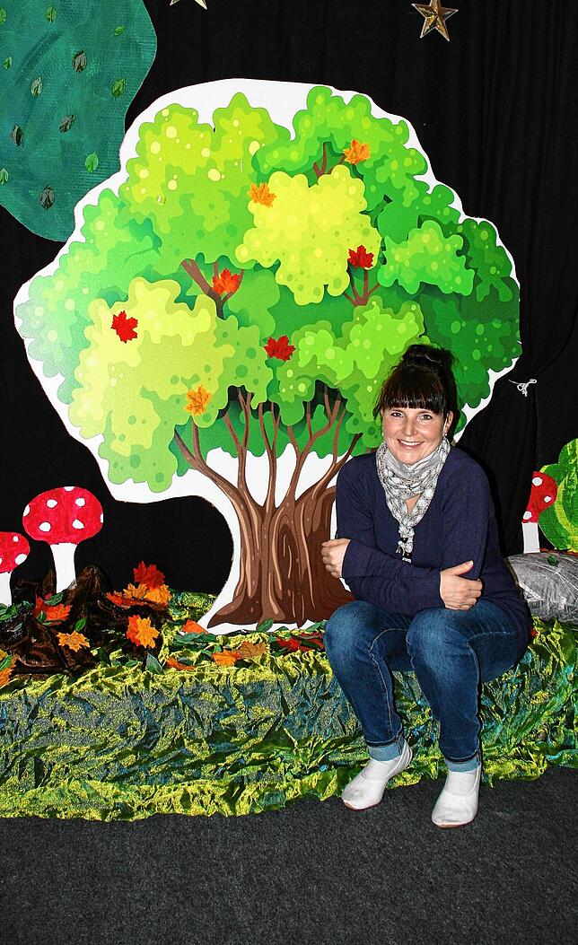 Eine Bühne ohne Kinder: Wegen der Corona-Beschränkungen muss Nadja Adam in ihrer Musikschule auf viele Angebote verzichten, wie zum ...