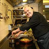Auch wenn Bücheler damit rechnet, erst im März sein Restaurant wieder öffnen zu können, will er optimistisch bleiben, auch für seine ...