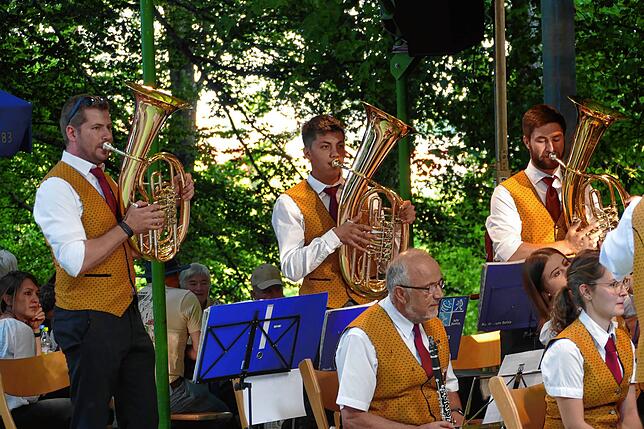 Bild 13: Döggingen im Feierlaune: Waldfest zieht Hunderte Besucher an - die schönsten Bilder