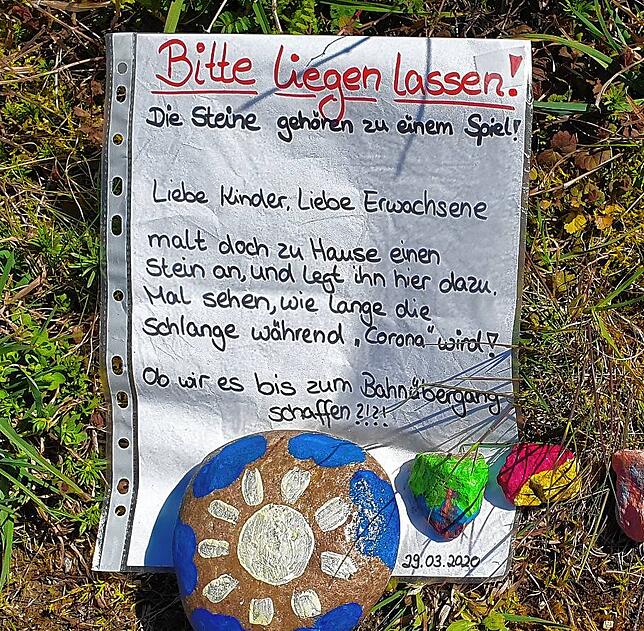 Die Beschreibung der Steine-Kette findet sich zwischen Luttingen und Hauenstein an der Bahnlinie.