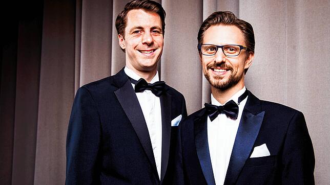 Jochen Frank Schmidt (links) und Alexander Dieterle freuen sich über Unterstützer.