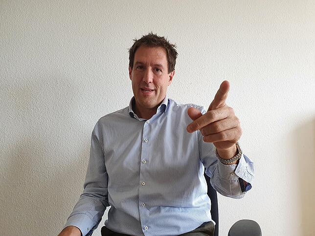 Felix Stiegeler zieht die Reißleine.