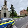 Immer wieder Lutherplatz: In der Nähe der Kirche schlug ein 29-Jähriger auf eine Frau ein. Schon im Vorjahr (Bild) hatte es hier eine ...