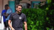 Trainer Oliver Sorg und der FC Radolfzell haben sich beim 1:1 mit Überlingen die Punkte geteilt.