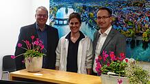 Die neue Fachärztin für Allgemeinmedizin Sabine Schmidt-Weigelt im MVZ mit Bad Säckingens Bürgermeister Alexander Guhl (links) und ...