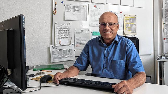 Norbert Schaible, Leiter der Teggingerschule in Radolfzell, sitzt in seinem Büro. Laut Schaible sei seine Schule für dieses Jahr gut ...