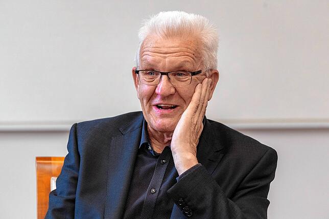 Winfried Kretschmann im Gespräch mit den SÜDKURIER-Korrespondenten in Stuttgart.