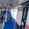 Ticketautomat in einem Bus: Von Juni bis August reicht ein Neun-Euro-Monatsticket pro Nase, um den öffentlichen Nahverkehr bundesweit zu ...