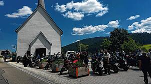 Die Pfadfinder fahren zu Fronleichnam auch von Villingen zur Kapelle nach Schönenbach.