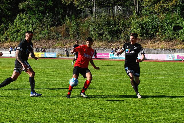 Bild 1: FC 08 Bad Säckingen gewinnt Stadtderby gegen den SV Obersäckingen mit 2:0 &ndash; und wir haben Bilder!