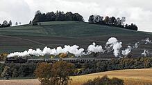 Eine Fahrt auf der Sauschwänzlebahn zeigt die schönste Seite des Südschwarzwalds.