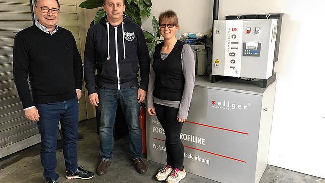 Von links: Thomas Jokisch aus der Produktentwicklung, Chef Roland Seliger und Biance Beiler aus der Auftragsbearbeitung.