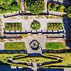 Der Terrassengarten unterhalb der ehemaligen Lungenklinik zeugt trotz des unübersehbaren Verfalls von der glanzvollen Vergangenheit der ...