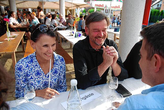 Bild 12: So schön war das Erzinger Winzerfest
