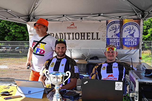 Bild 9: Bilder von der Einweihung des Beach-Handballfelds in St. Georgen
