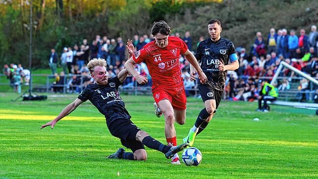Bild 24: Bennet Ukaj lässt die Südsterne im Derby jubeln! Hier gibt es unsere große Bildergalerie!