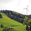 Die Bürgermeister von Zell, Fröhnd, Böllen und Kleines Wiesental wollen Klarheit darüber, wie es mit den Windkraftplänen der EWS am ...