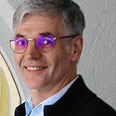 „Die Tendenz geht wieder in Richtung kleiner Einheiten mit persönlicher Beratung.“Stefan Baur, Vorsitzender Gewerbeverein ...
