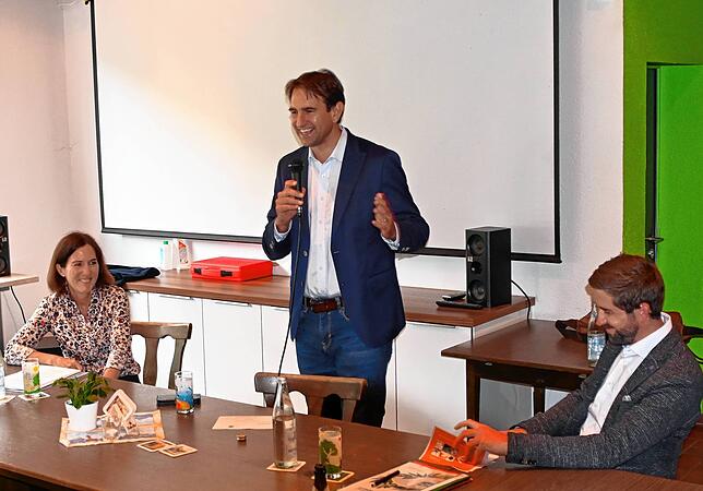 Sie gaben Einblicke in Politik und Wirtschaft (von links): Sandra Welsch-Fischer, Geschäftsführerin der Manfred Welsch GmbH und Mitglied ...