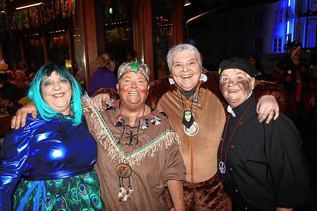 Bild 16: Partystimmung beim Seegeisterball &ndash; Teil 3