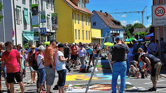 Die Kunstmeile wird beim Street-Art-Festival in Blumberg von tausenden Besuchern bevölkert. Am zweiten Juli-Wochenende wird das Ereignis ...