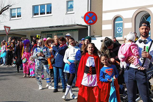 Bild 5: Umzug und Bühnenprogramm begeistern die Narren in Bonndorf