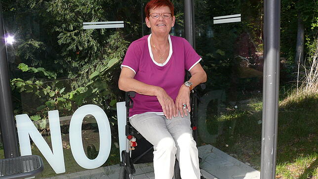 Gerda Bahn hat unserer Autorin gezeigt, wieso das Busfahren für Senioren nicht immer ein leichtes Unterfangen ist. Was für andere ...