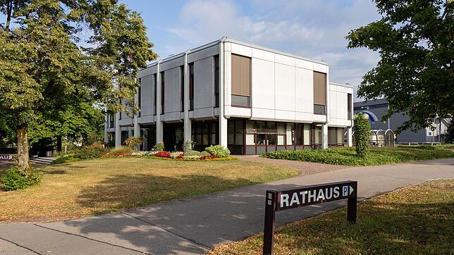 Das Lauchringer Rathaus: Schon bald soll hier ein Klimaschutzmanager zur Belegschaft gehören, der die Gemeinde in Sachen Klimaschutz ...
