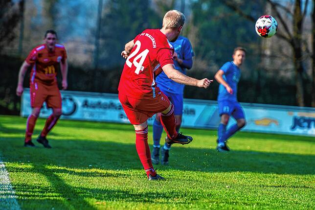 Bild 33: TuS Efringen-Kirchen gelingt ein 3:1 im Abstiegskampf beim FC Wallbach &ndash; und wir haben Bilder!
