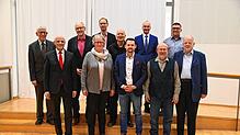 Die Kreistagskandidaten der CDU stellen sich zum Gruppenbild auf. Von links zu sehen sind Adolf Schwab, Fritz Link, Matthias Weisser, ...