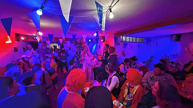 Blick ins Stüble Schwarzwaldklinik an der Fasnet 2024. Für die kommende Fasnet suchen Davide Fauth und seine Freunde aus der Narrozunft ...