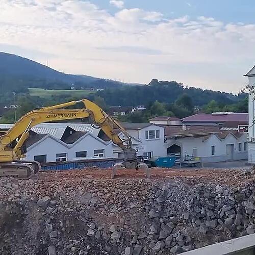Blick über das Wehraareal nach dem Abriss