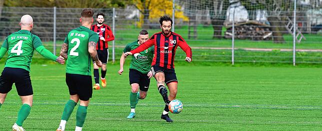 Bild 7: SV Herten besiegt den SV Jestetten im Kellerduell mit 3:2 &ndash; und wir haben Bilder!