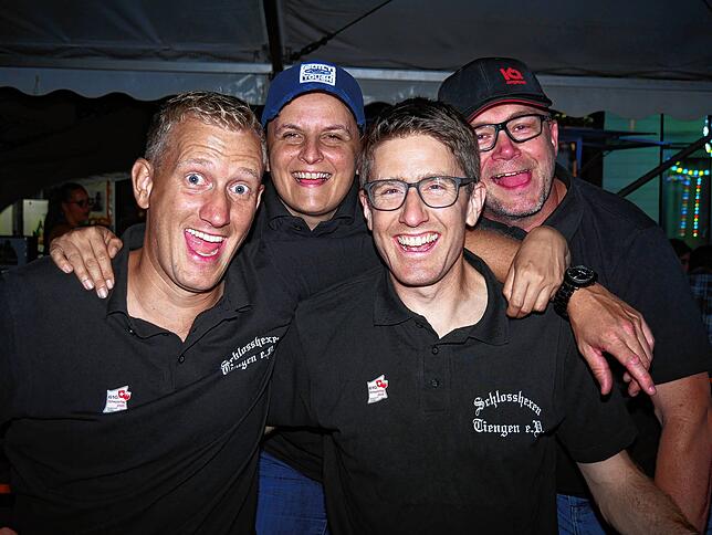 Bild 6: Die schönsten Bilder von der Schwyzertags-Ü30-Party